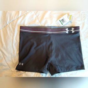 Under armor sz large compression shorts